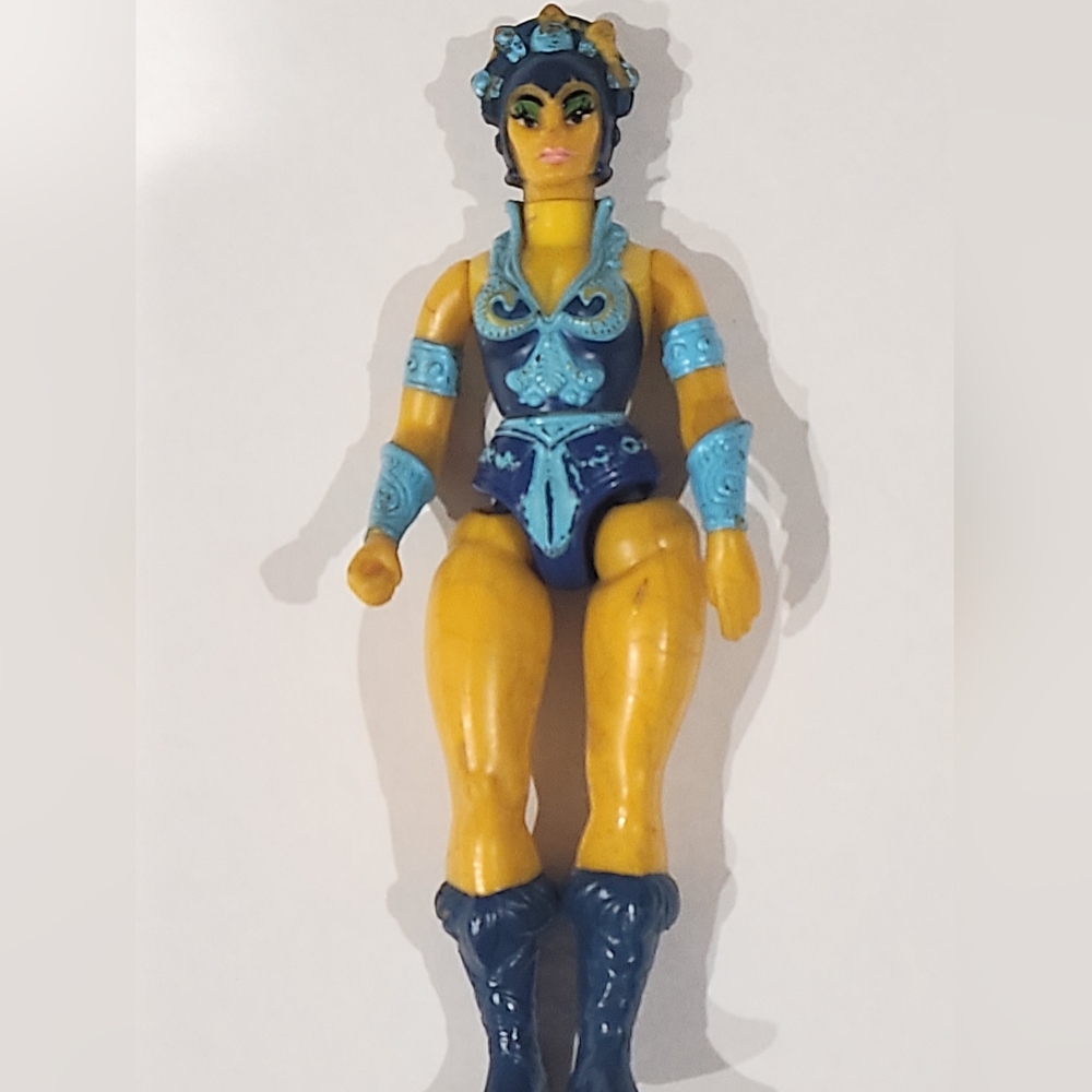 Vintage 1982 Masters of the Universe  Evil-Lyn toy